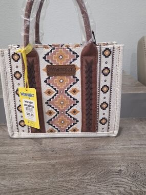 NWT Wrangler Women's Aztec Pattern Tote Bag in Cream and Brown